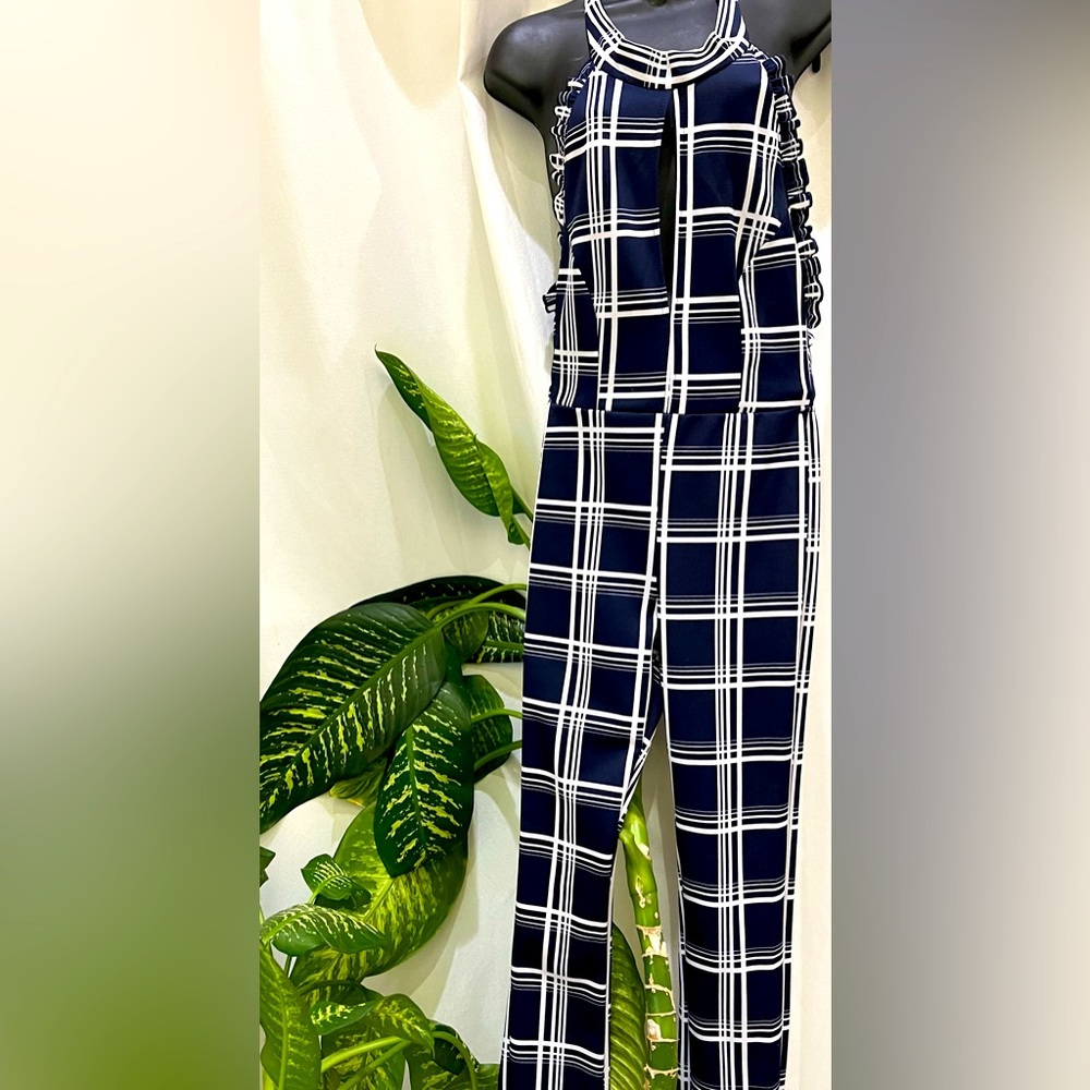 Jayvee Backless Jumpsuit Size Juniors Med (Runs Small)